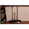 Image 6 : *(2) Metal Snow Shovels - Small Shovel