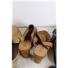 Image 3 : (5) Women's Shoes - Sizes 4.5, 8, 7, 7, Unknown