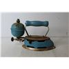 Image 4 : Vintage Blue Gas Iron