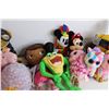 Image 4 : (4) Disney Plush Collectibles, (15) Plush Collectibles (Looney Tunes, Ty, Mickey Mouse, Garfield)