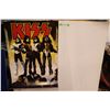 Image 1 : Kiss Poster (3' x 2')