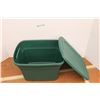 Image 1 : *Green Plastic Tote with Lid (23 1/2" x 16" x 18")