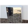 Image 3 : **3 Shelf Medicine Cabinet 25 x 24 x 5