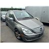 Image 2 : *TOW* 2007 MERCEDES B200, 5DR HATCHBACK, GREY, VIN WDDFH33X17J149394,