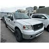 Image 2 : *TOW* 2004 FORD F150, 4X4 TRITON, 4DR, WHITE, VIN 1FTPW14504KC88699,