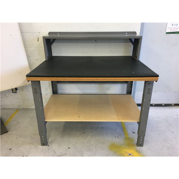 U-LINE ADJUSTABLE HEIGHT METAL WORK BENCH WITH THICK BLACK RUBBER MAT- APPROX.4FT X 3FT