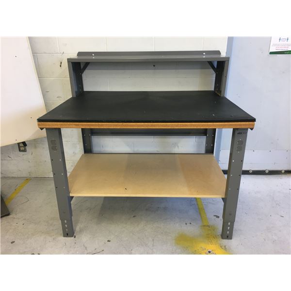 U-LINE ADJUSTABLE HEIGHT METAL WORK BENCH WITH THICK BLACK RUBBER MAT- APPROX.4FT X 3FT