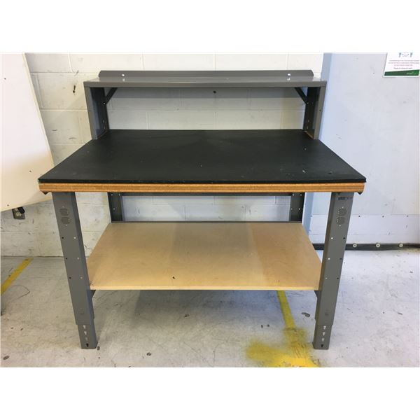 U-LINE ADJUSTABLE HEIGHT METAL WORK BENCH WITH THICK BLACK RUBBER MAT- APPROX.4FT X 3FT
