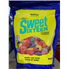 Image 2 : CASE LOT - Sweet sixteen candy 6 x 900g