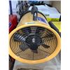 Image 1 : 12" confined space air ventilator
