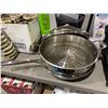 Image 2 : Stainless Steele Wok With Steamer and Lid 3pc Set