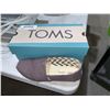 Image 1 : Ladies Toms shoes size 6
