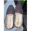 Image 3 : Ladies Toms shoes size 6