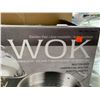 Image 2 : Stainless Steele Wok With Steamer and Lid 3pc Set