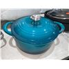 Image 1 : Tramontina Gourmet Enameled Cast Iron Round Dutch Oven