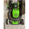 Image 5 : Greenworks 80V Battery Powered Cordless Lawnmower with 2 Batteries and Charger