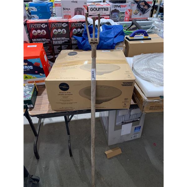 3 Tine Wooden Handled Garden Cultivator