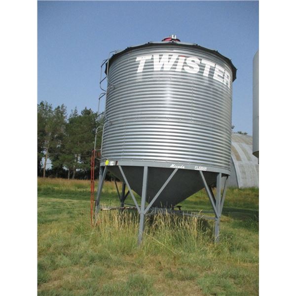 Twister Hopper Bottom Bin (750 Bushell)
