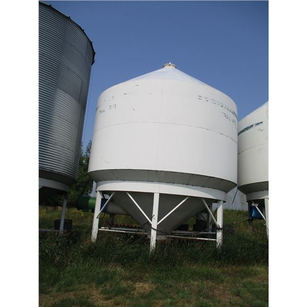 Trail Rite Hopper Bottom Bin with Aeration & Heat (1750 Bushels)