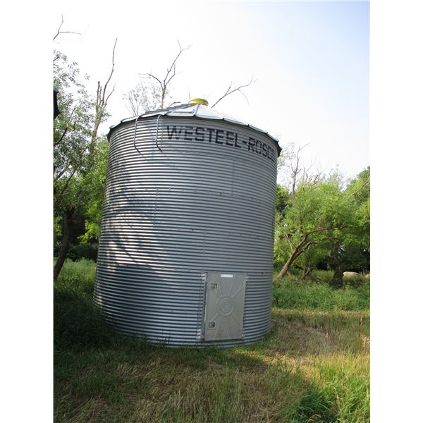 Westeel-Rosco Flat Bottom Bin (2000 Bushels)