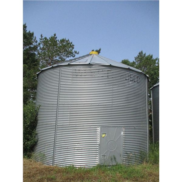 Westeel-Rosco Flat Bottom Bin (3300 Bushels)