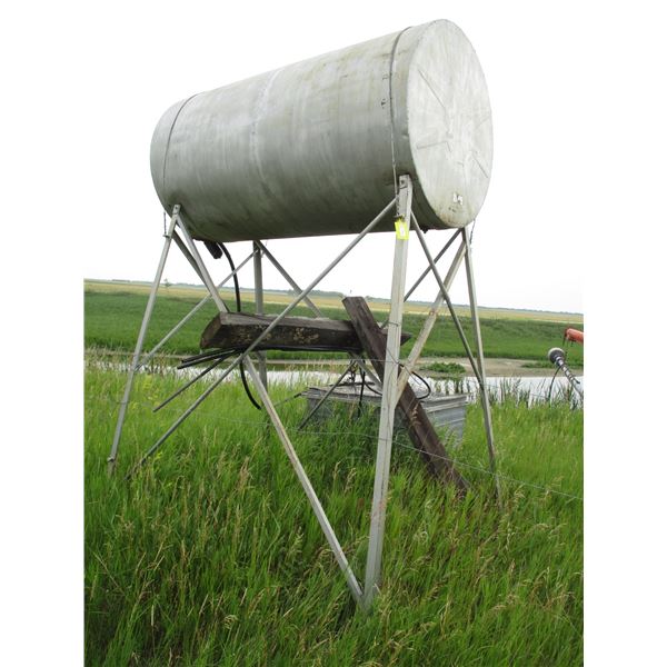 Westeel CO-OP Overheard Fuel Tank with Stand (500 Gallons)