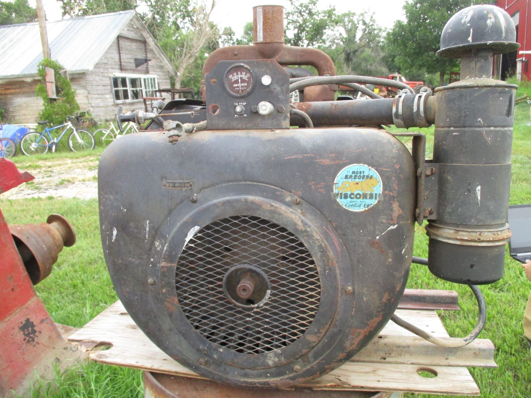 Wisconsin Air Cooled Engine Model # VE4 - Bodnarus Auctioneering