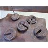 Image 6 : Richelieu Table Top Scale with Weights & Pan