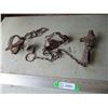 Image 1 : (3) Vintage Leg Hold Animal Traps