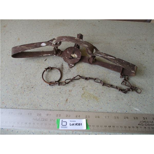 Oneida Victor No. 3 Animal Trap