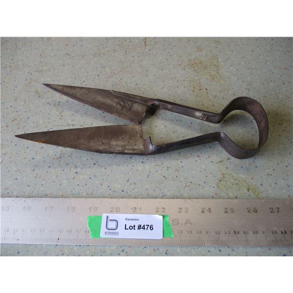 Vintage Wool Sheep Metal Sheers - Stamped Guy Pawnes Sheffield England