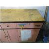 Image 3 : Tongue and Groove Pink Workbench (69" Wide x 39" Tall)