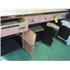 Image 5 : Tongue and Groove Pink Workbench (69" Wide x 39" Tall)