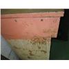 Image 8 : Tongue and Groove Pink Workbench (69" Wide x 39" Tall)