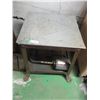Image 1 : Metal Table (22 x 19") with Electric Motor