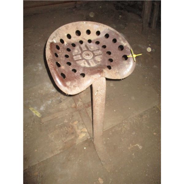 Mounted Implement Seat with Bracket