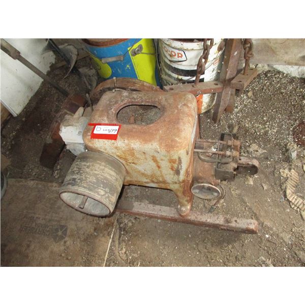 International Harvester Stationary Engine - Missing Lid