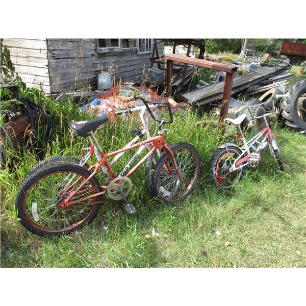 Set of (4) Bikes - (1) Has Banana Seat