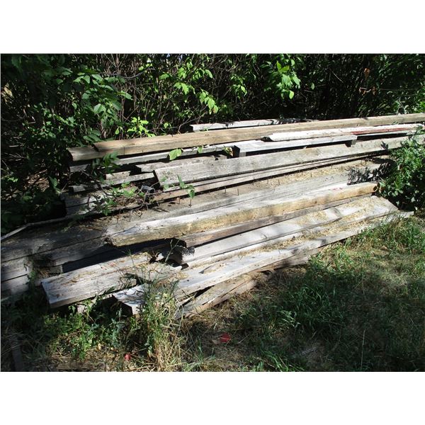 Mixed Lot of Reclaimed Lumber (Various Sizes, Various Lengths)