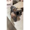 Image 9 : 2" HITCH WITH 12,000 LB CAPACITY AND 4 FORD VERSA-LINER HUBS