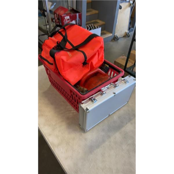 EMERGENCY KIT WITH 2 GAS CANS AND HARDCASE