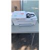 Image 5 : 2 HP DESKJET PRINTERS POWER ON NEEDS INK 4132E - RETAIL $298