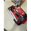 Image 2 : 2 BOXES OF TAPE MEASURES, TROUBLE LIGHT AND MORE
