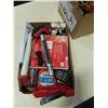 Image 3 : 2 BOXES OF TAPE MEASURES, TROUBLE LIGHT AND MORE