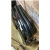 Image 2 : 3 METAL FOLDING CHAIRS AND 4 WHEEL DOLLY