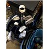 Image 6 : TEARDROP GOLF BAG WITH CLUBS