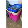 Image 2 : LOT OF VARIOUS STORAGE TOTES