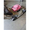 Image 5 : HONDA 125 COMMERCIAL GAS LAWN MOWER NEEDS PULL CORD AND CARB CLEAN