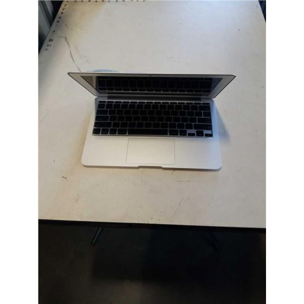 APPLE MACBOOK AIR 11.6 INCH LAPTOP C2D 1.4GHZ 2GB 128GB - WORKING, HAS BATTERY BULDGE, RETAIL $1299