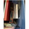 Image 3 : TOTE OF RECORDS